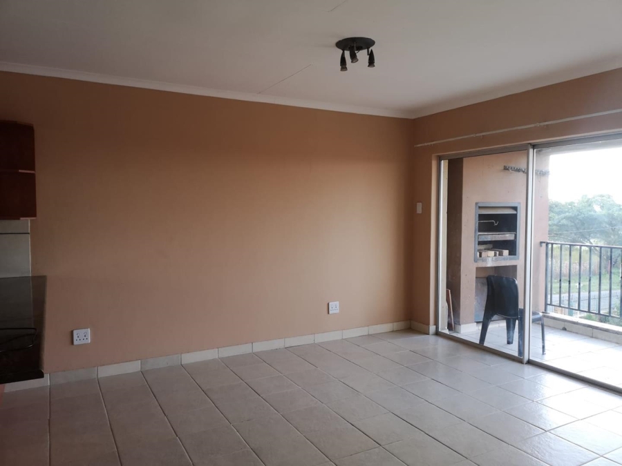 2 Bedroom Property for Sale in Towerby Gauteng