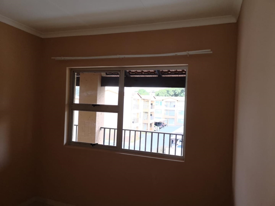 2 Bedroom Property for Sale in Towerby Gauteng