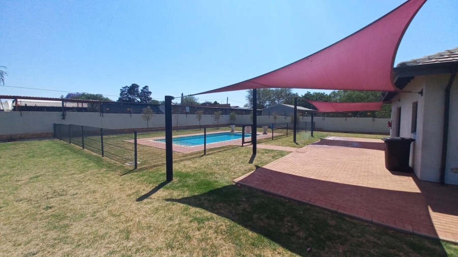 1 Bedroom Property for Sale in Norton Park Gauteng