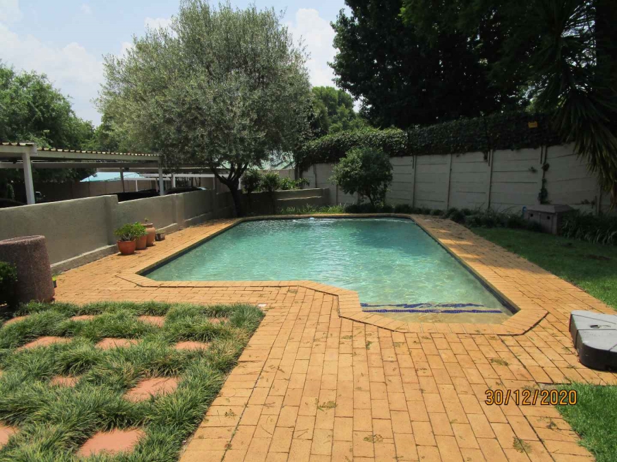 To Let 1 Bedroom Property for Rent in Parktown Gauteng