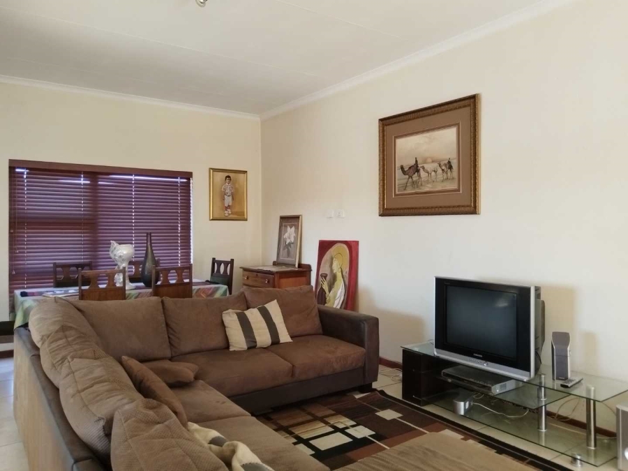 3 Bedroom Property for Sale in Noordheuwel Gauteng