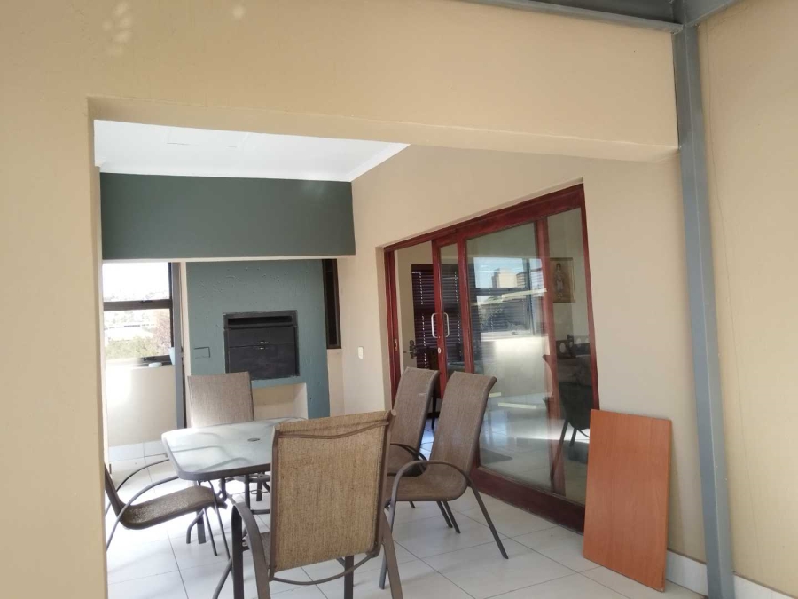 3 Bedroom Property for Sale in Noordheuwel Gauteng