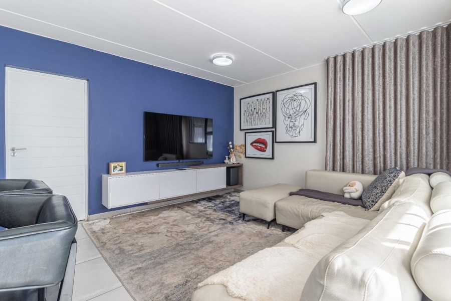 To Let 4 Bedroom Property for Rent in Wilgeheuwel Gauteng