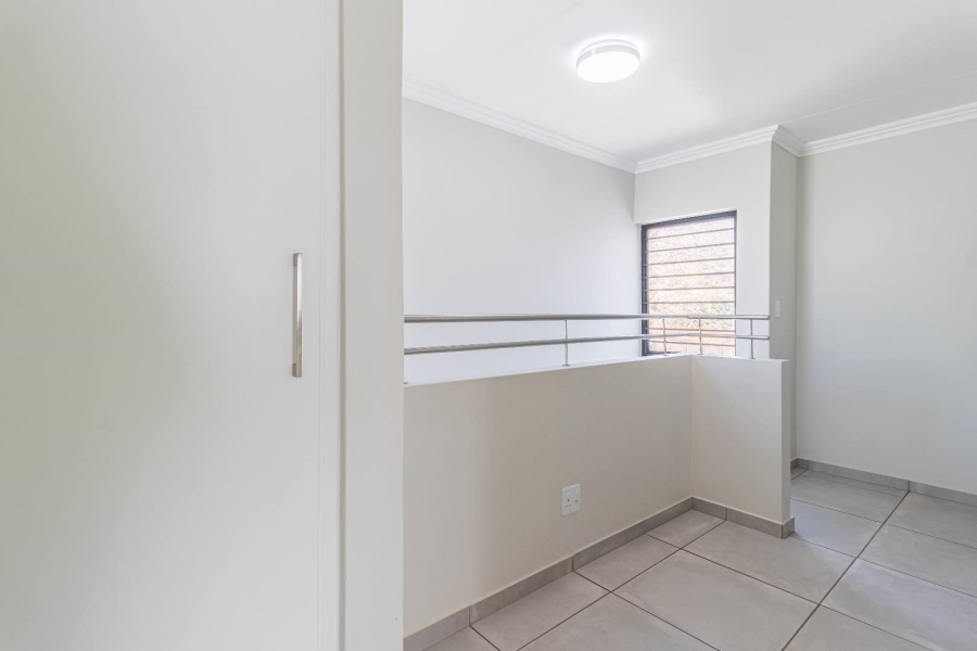 To Let 4 Bedroom Property for Rent in Wilgeheuwel Gauteng