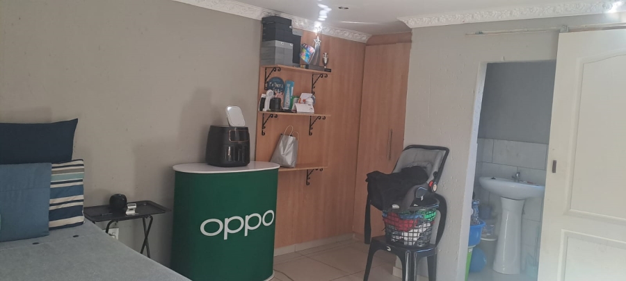 To Let 1 Bedroom Property for Rent in Vosloorus Gauteng