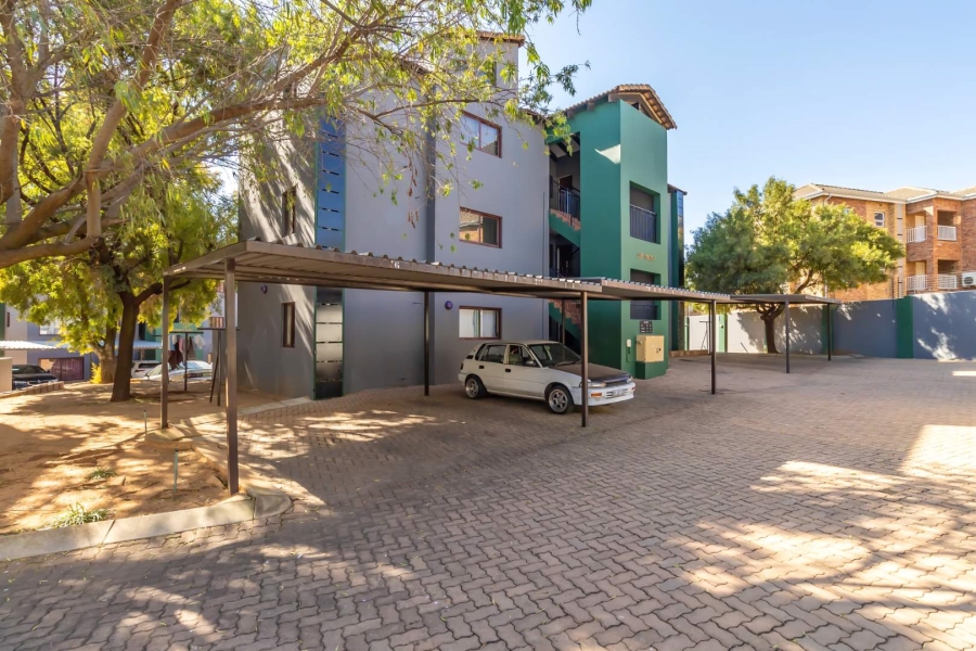 2 Bedroom Property for Sale in Honeydew Grove Gauteng