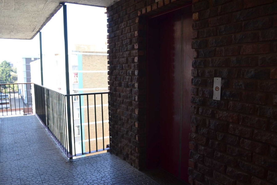 1 Bedroom Property for Sale in Sunnyside Gauteng