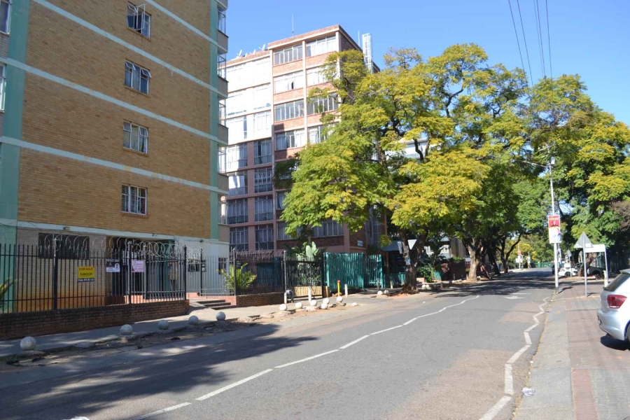 1 Bedroom Property for Sale in Sunnyside Gauteng