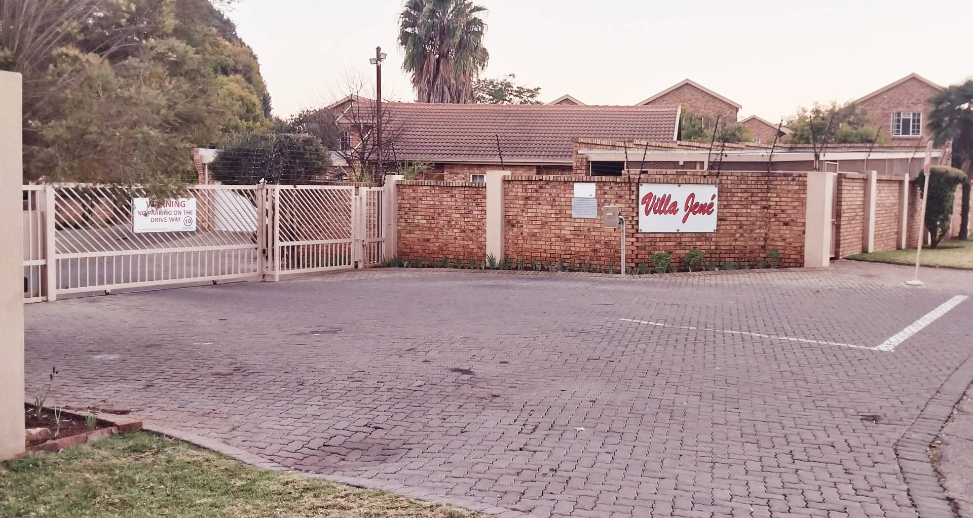 2 Bedroom Property for Sale in Wierdapark Gauteng