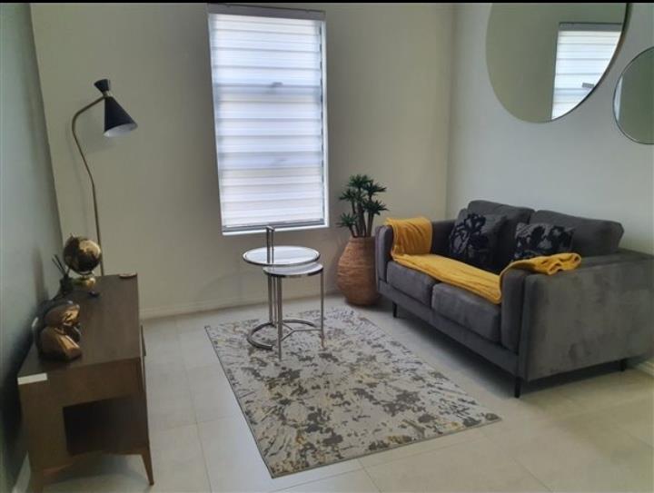 1 Bedroom Property for Sale in Carlswald Gauteng