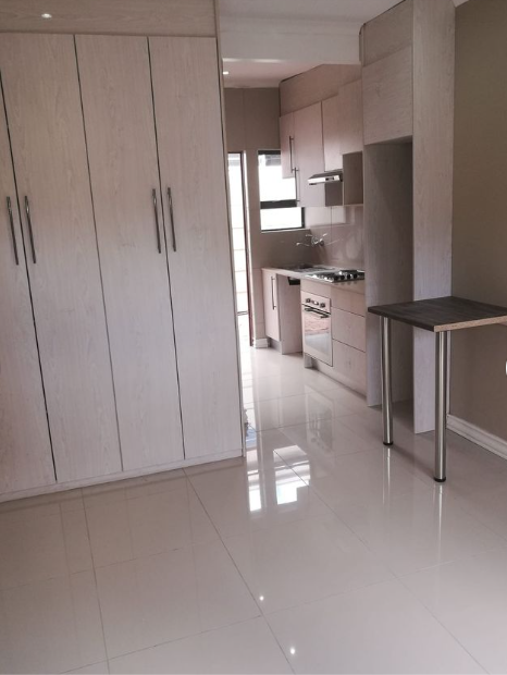 To Let 1 Bedroom Property for Rent in Robin Hills Gauteng