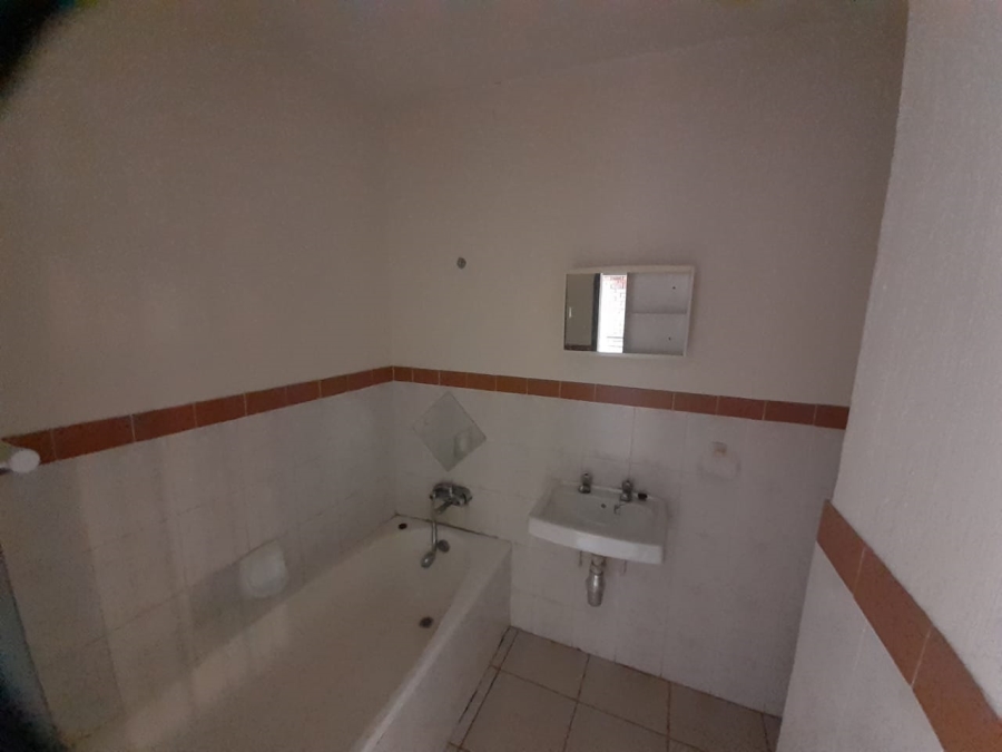 To Let 1 Bedroom Property for Rent in Gezina Gauteng