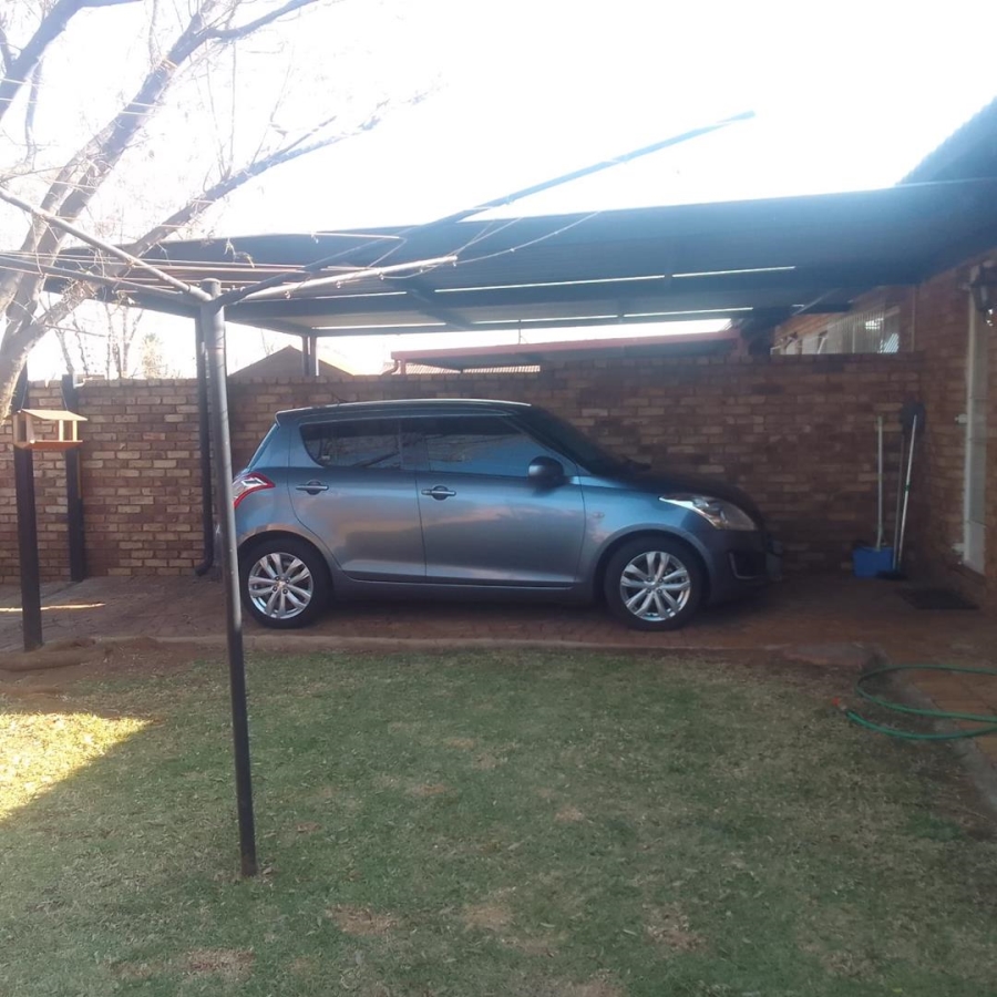 2 Bedroom Property for Sale in Kibler Park Gauteng