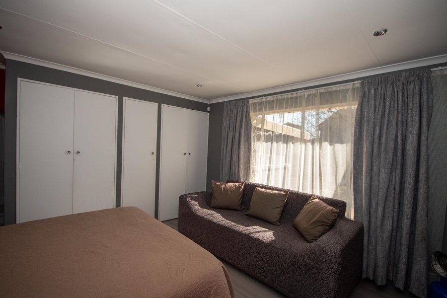 3 Bedroom Property for Sale in Mayberry Park Gauteng