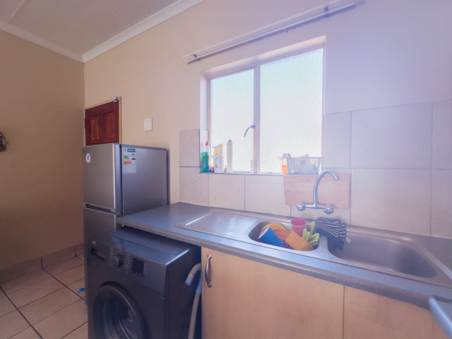 1 Bedroom Property for Sale in Wapadrand Gauteng