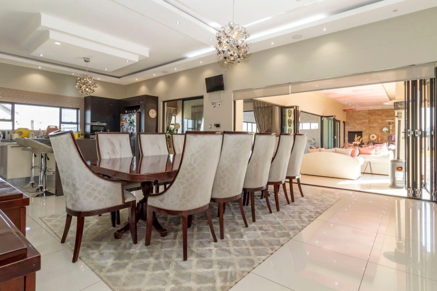 8 Bedroom Property for Sale in Blue Hills Gauteng