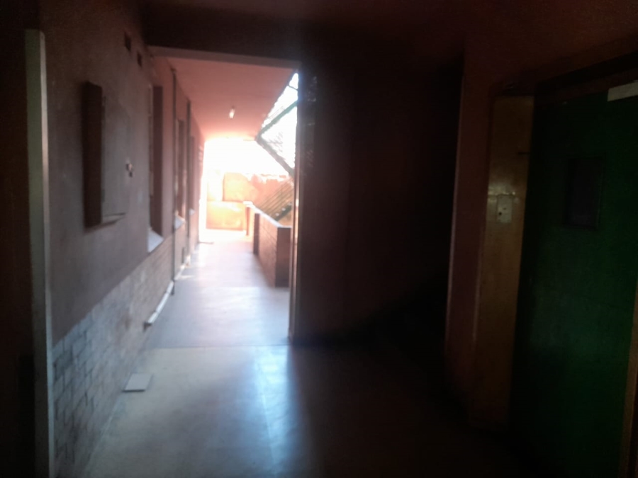 2 Bedroom Property for Sale in Yeoville Gauteng