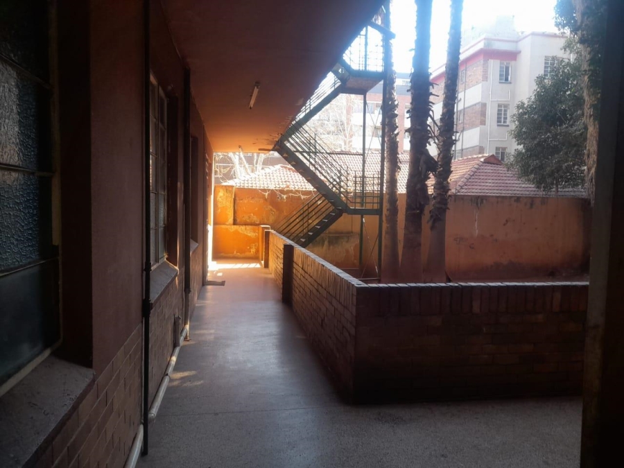 2 Bedroom Property for Sale in Yeoville Gauteng