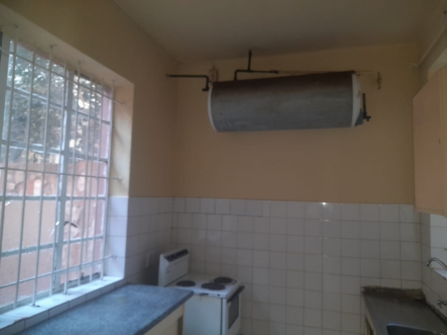 2 Bedroom Property for Sale in Yeoville Gauteng