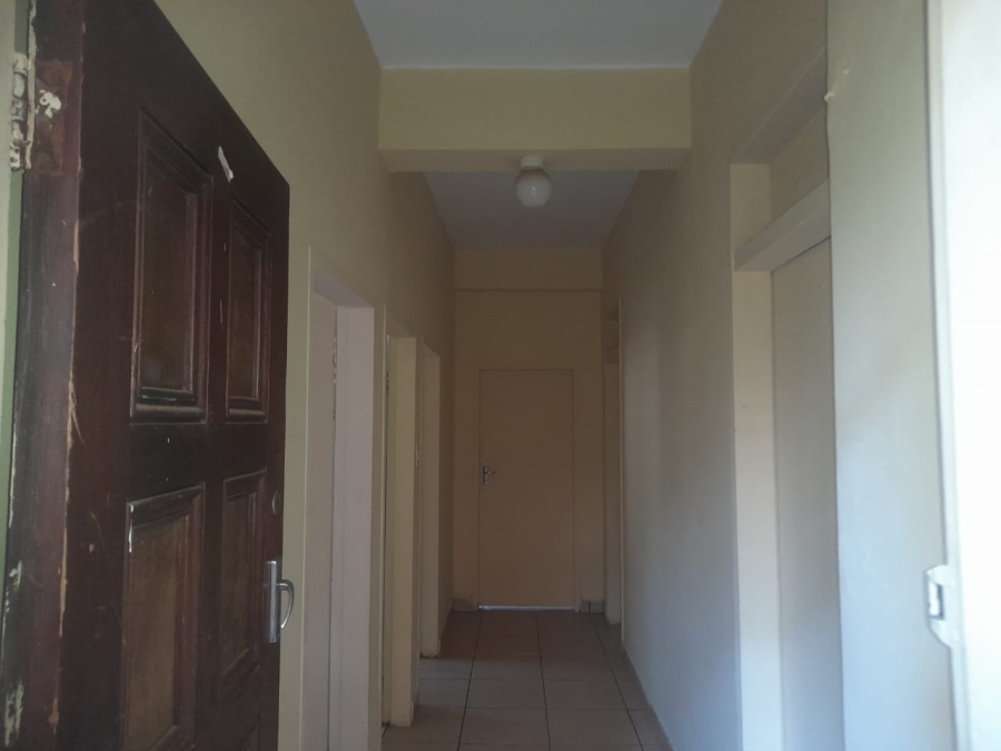 2 Bedroom Property for Sale in Yeoville Gauteng