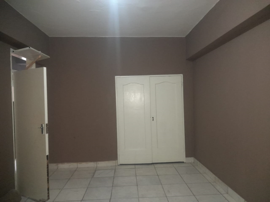 2 Bedroom Property for Sale in Yeoville Gauteng