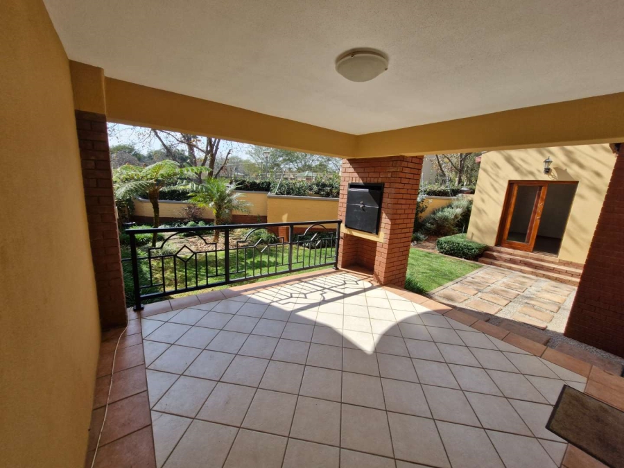 3 Bedroom Property for Sale in Boardwalk Gauteng