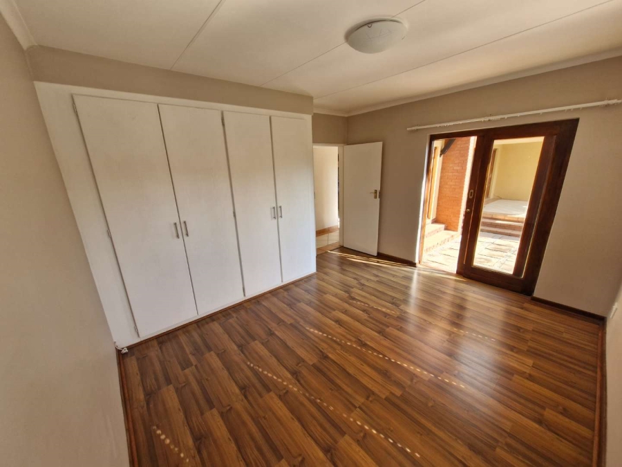 3 Bedroom Property for Sale in Boardwalk Gauteng