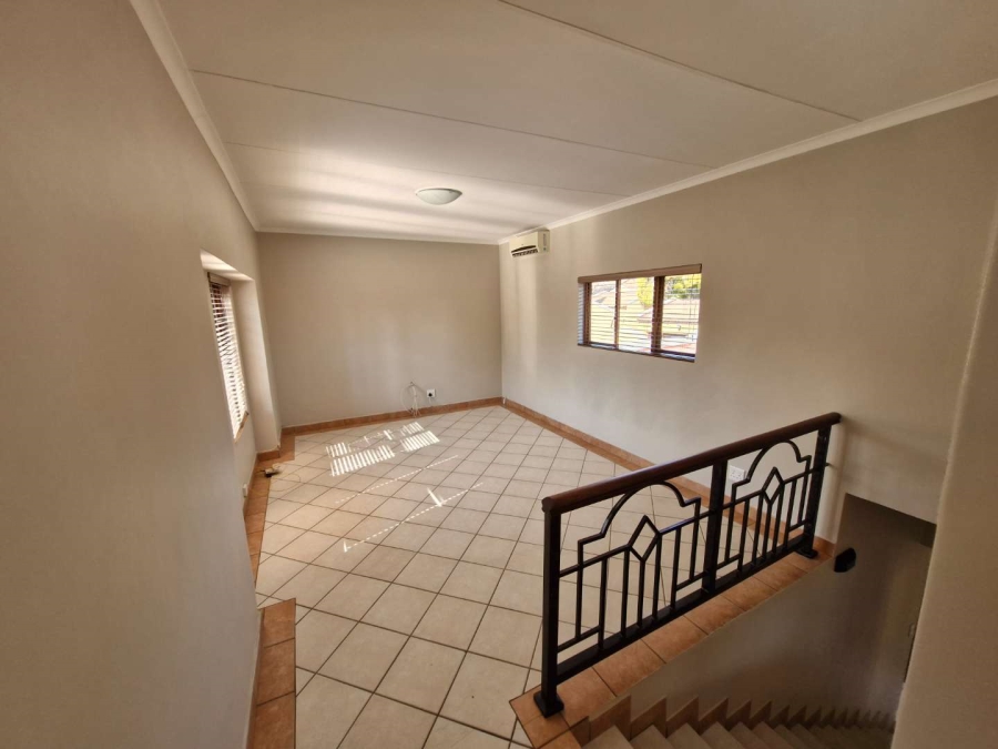 3 Bedroom Property for Sale in Boardwalk Gauteng