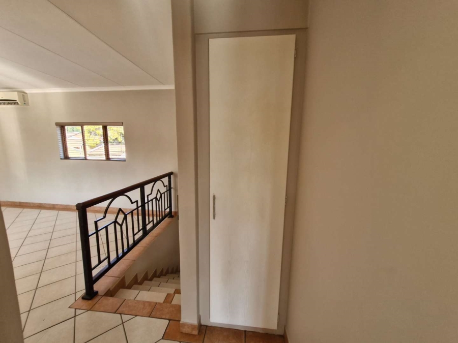 3 Bedroom Property for Sale in Boardwalk Gauteng