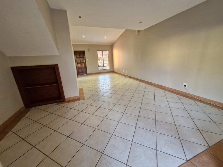 3 Bedroom Property for Sale in Boardwalk Gauteng