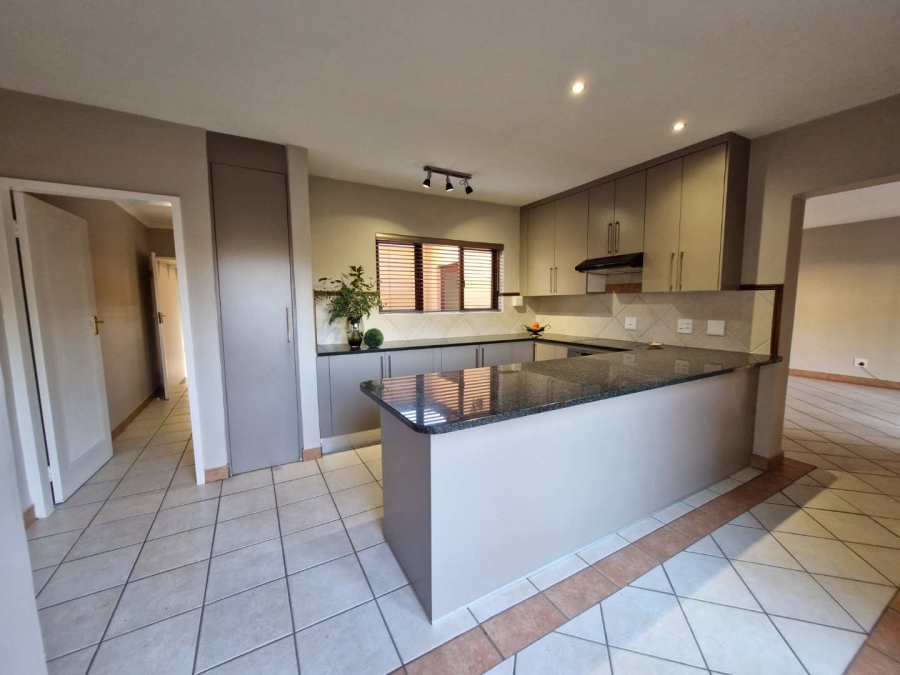 3 Bedroom Property for Sale in Boardwalk Gauteng