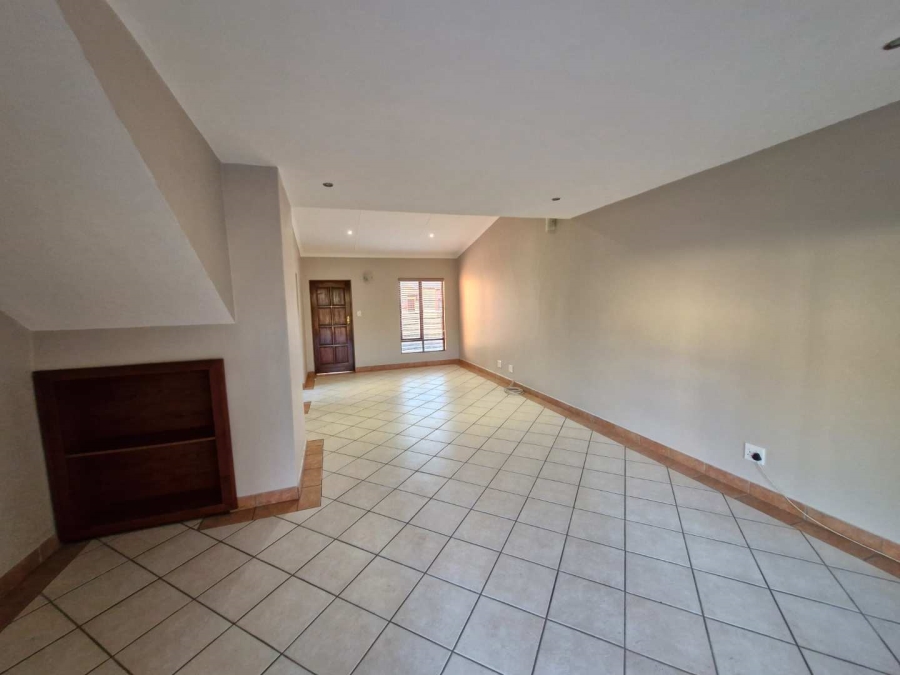 3 Bedroom Property for Sale in Boardwalk Gauteng