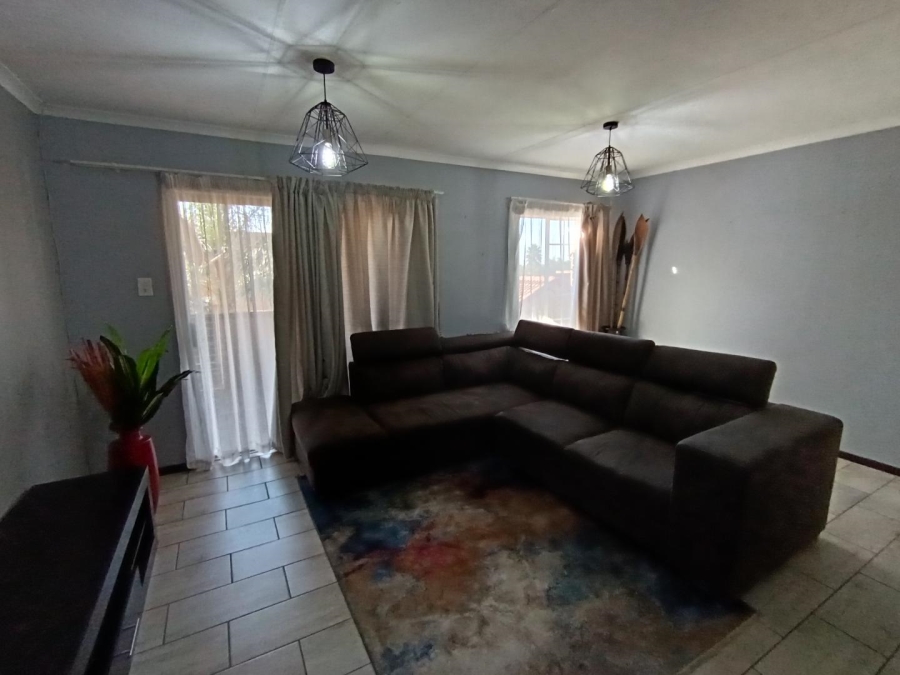 2 Bedroom Property for Sale in Moreleta Park Gauteng