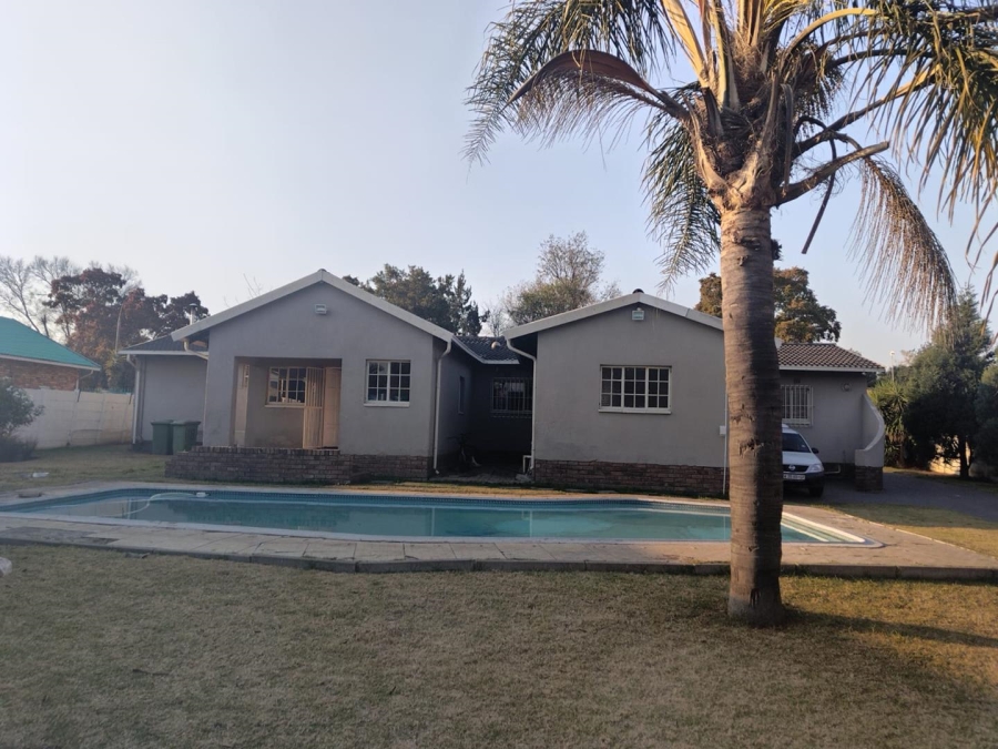 3 Bedroom Property for Sale in Brackenhurst Gauteng