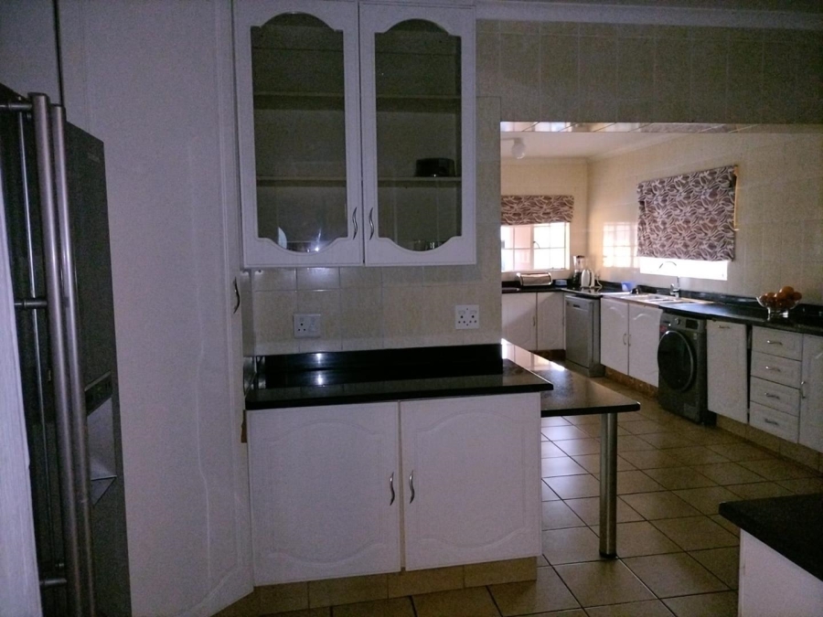 3 Bedroom Property for Sale in Brackenhurst Gauteng