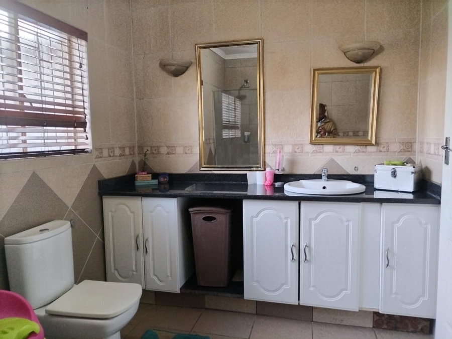 3 Bedroom Property for Sale in Brackenhurst Gauteng