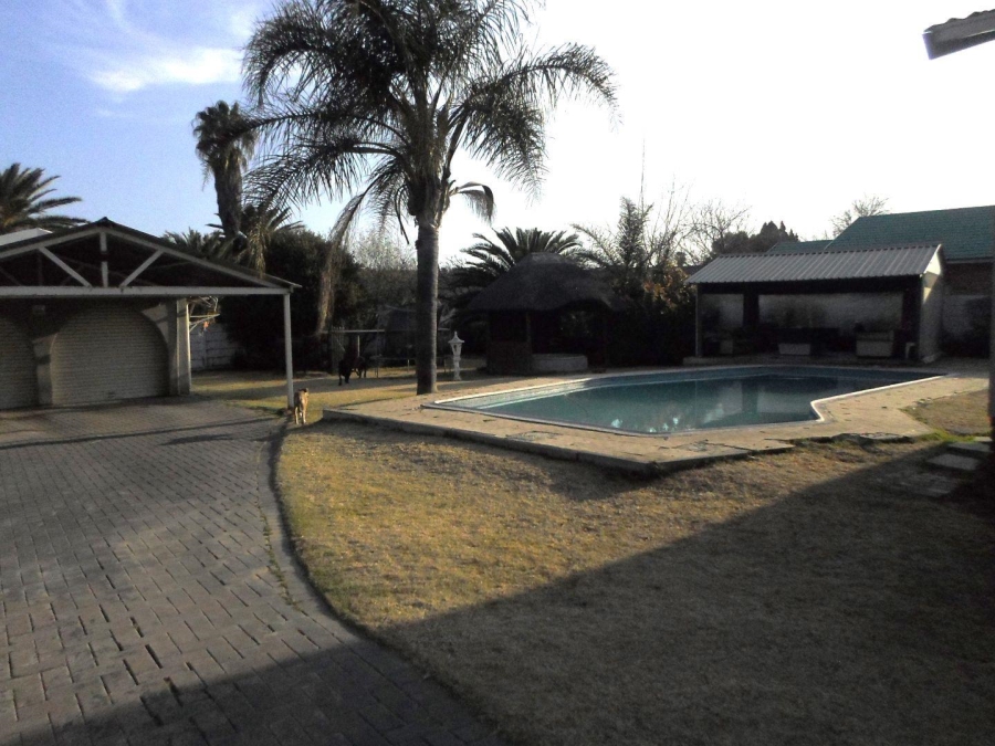 3 Bedroom Property for Sale in Brackenhurst Gauteng