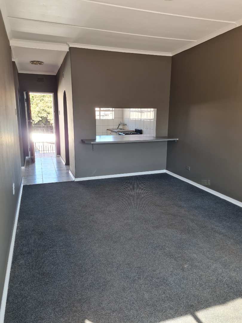 To Let 1 Bedroom Property for Rent in Horison View Gauteng