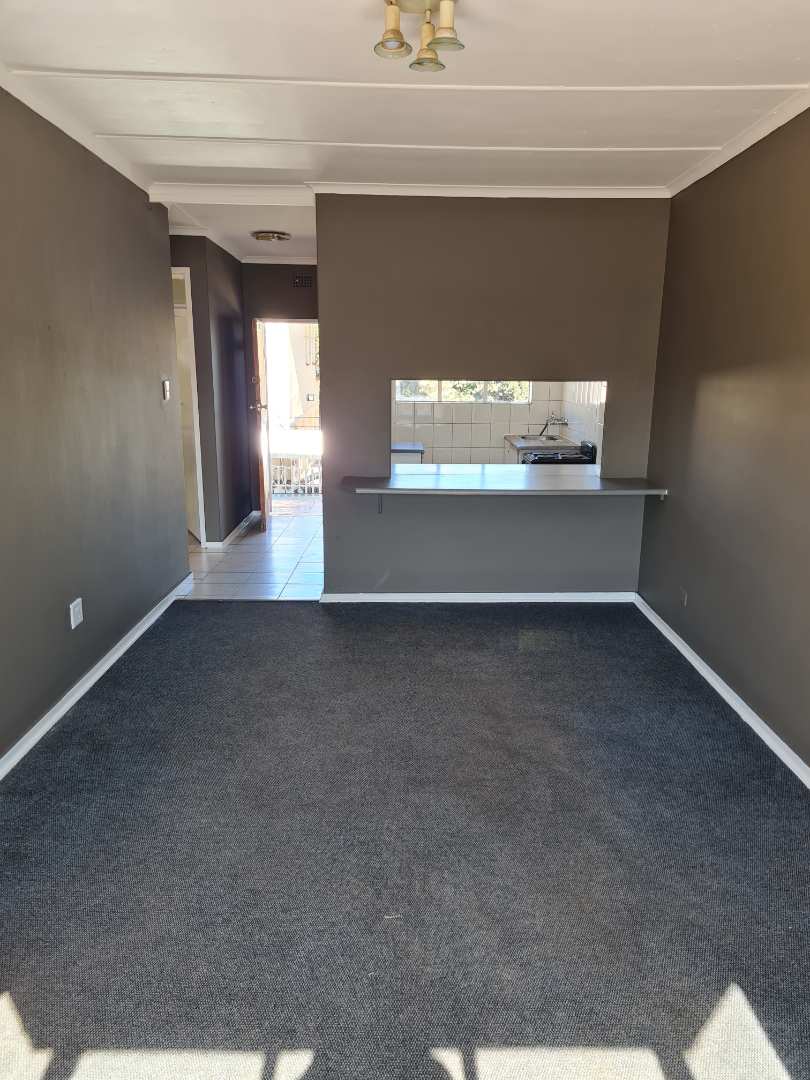 To Let 1 Bedroom Property for Rent in Horison View Gauteng