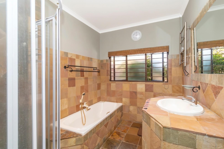 4 Bedroom Property for Sale in Kyalami Estates Gauteng