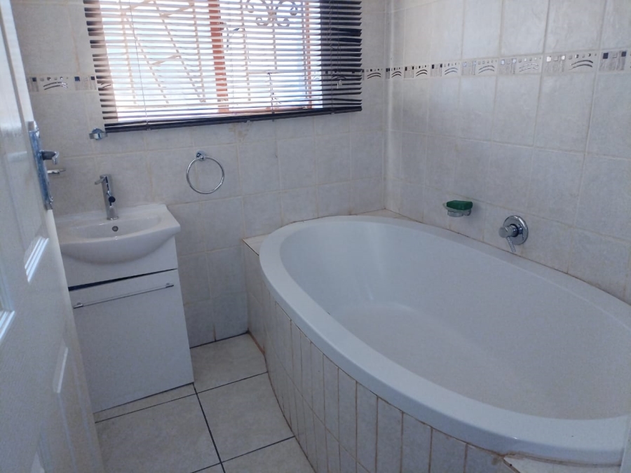 3 Bedroom Property for Sale in Mamelodi Gauteng