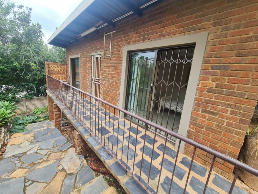 To Let 1 Bedroom Property for Rent in Lukasrand Gauteng