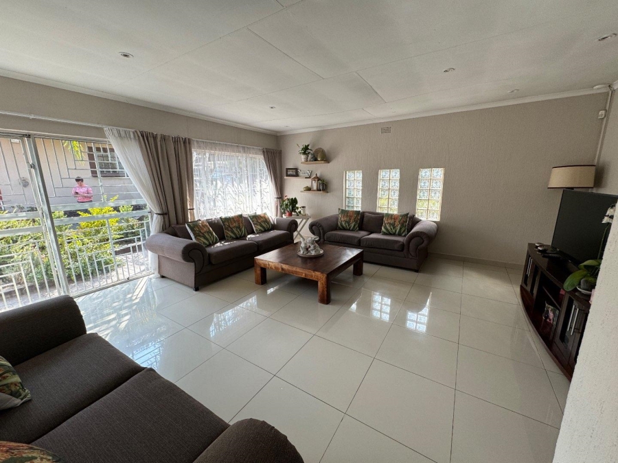 4 Bedroom Property for Sale in Brackendowns Gauteng