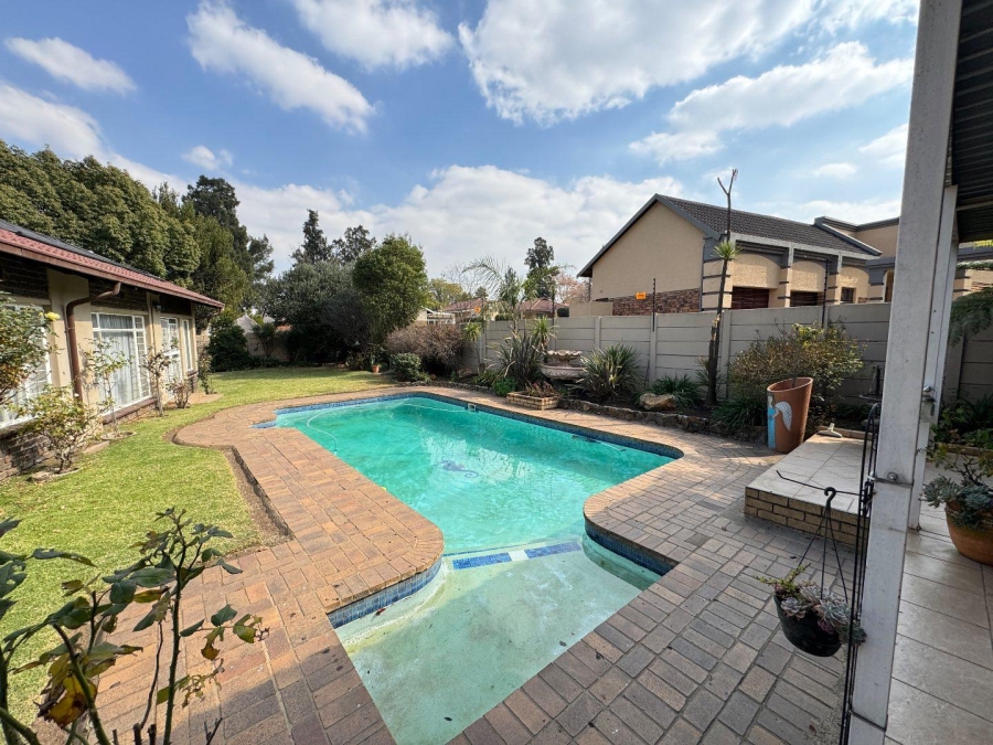 4 Bedroom Property for Sale in Brackendowns Gauteng