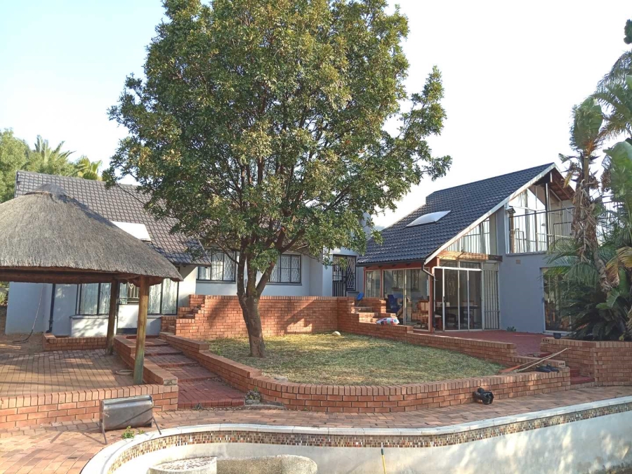 4 Bedroom Property for Sale in Waterkloof Glen Gauteng