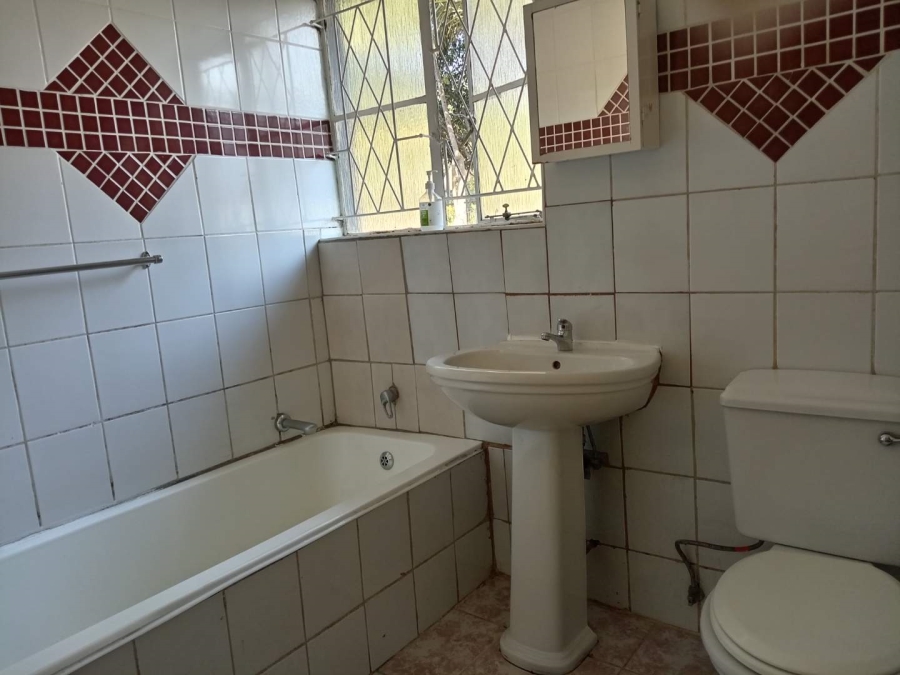 4 Bedroom Property for Sale in Waterkloof Glen Gauteng