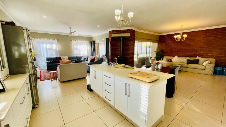 4 Bedroom Property for Sale in Midstream Hill Gauteng