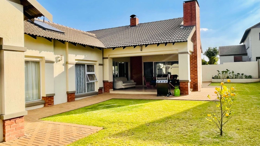 4 Bedroom Property for Sale in Midstream Hill Gauteng