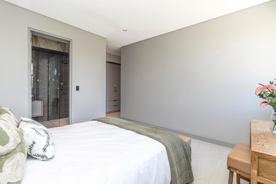 5 Bedroom Property for Sale in Helderfontein Estate Gauteng