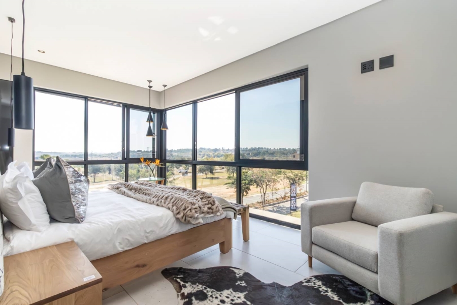 5 Bedroom Property for Sale in Helderfontein Estate Gauteng